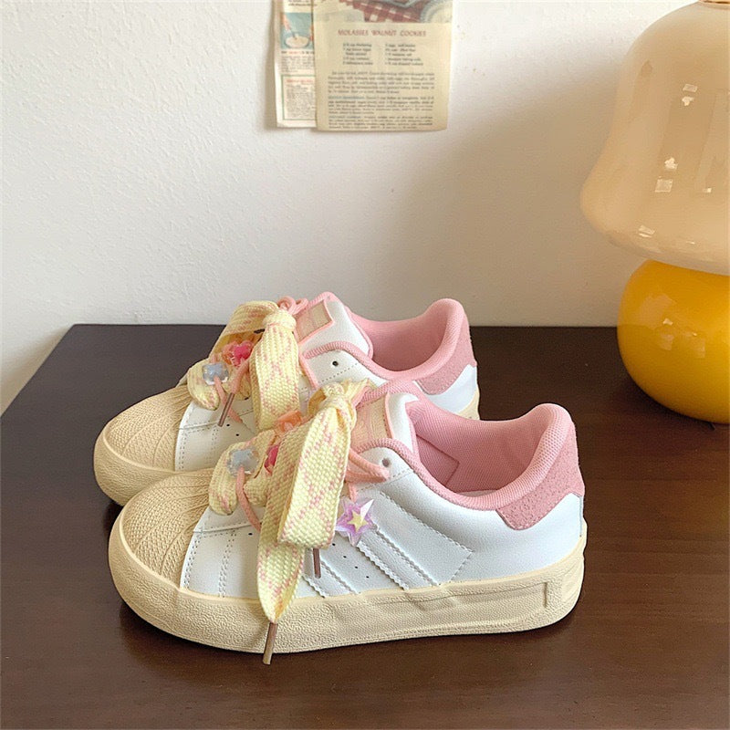 Women's Athletic Sneakers with Unique Lacing System Mune Fashion