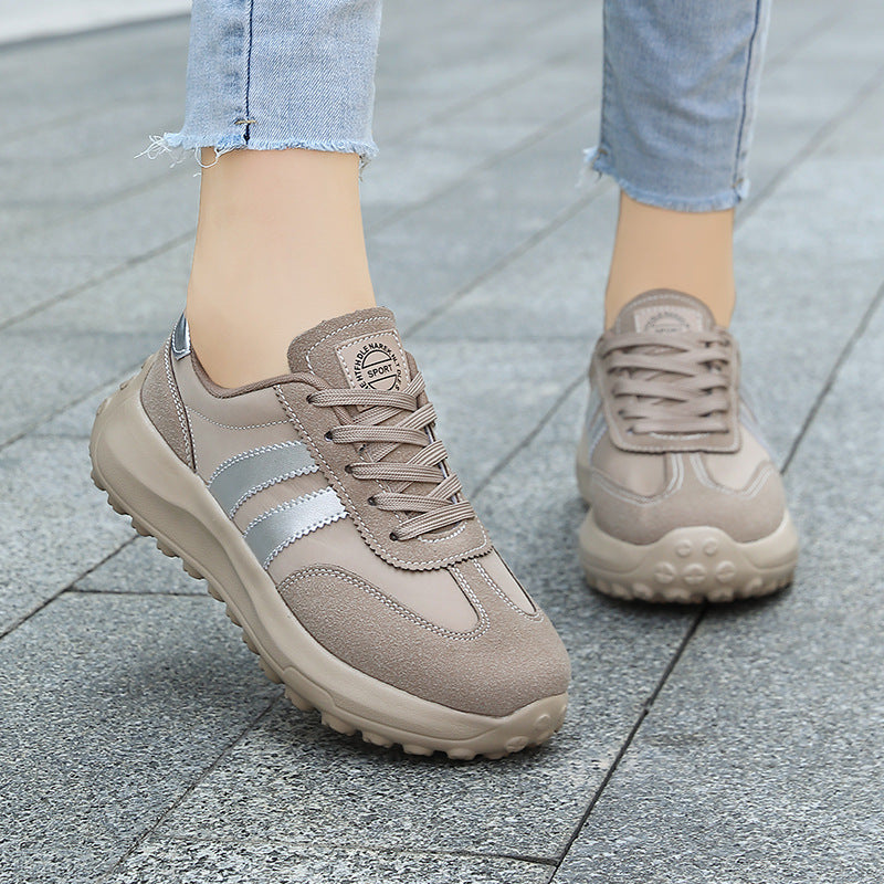 Ladies nan retro-oriented city sneaker with chunky sole, padded comfort insole and suede trim Mune Fashion