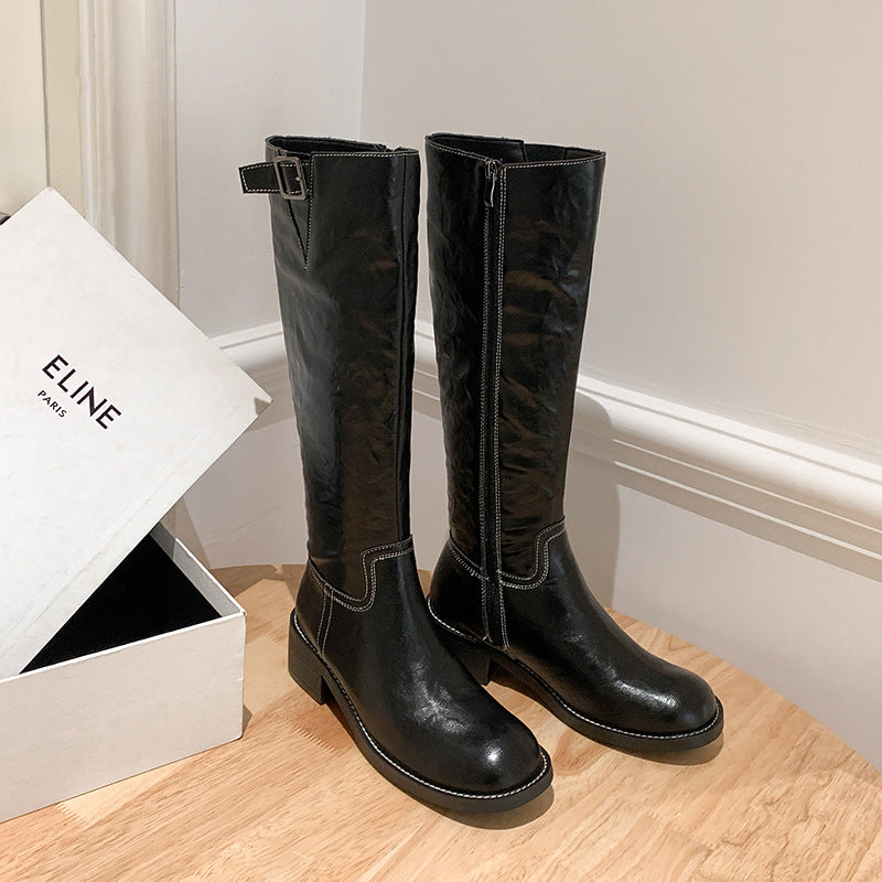 Women’s knee-high leather boots with decorative strap, contrasting seam and low block heel Mune Fashion