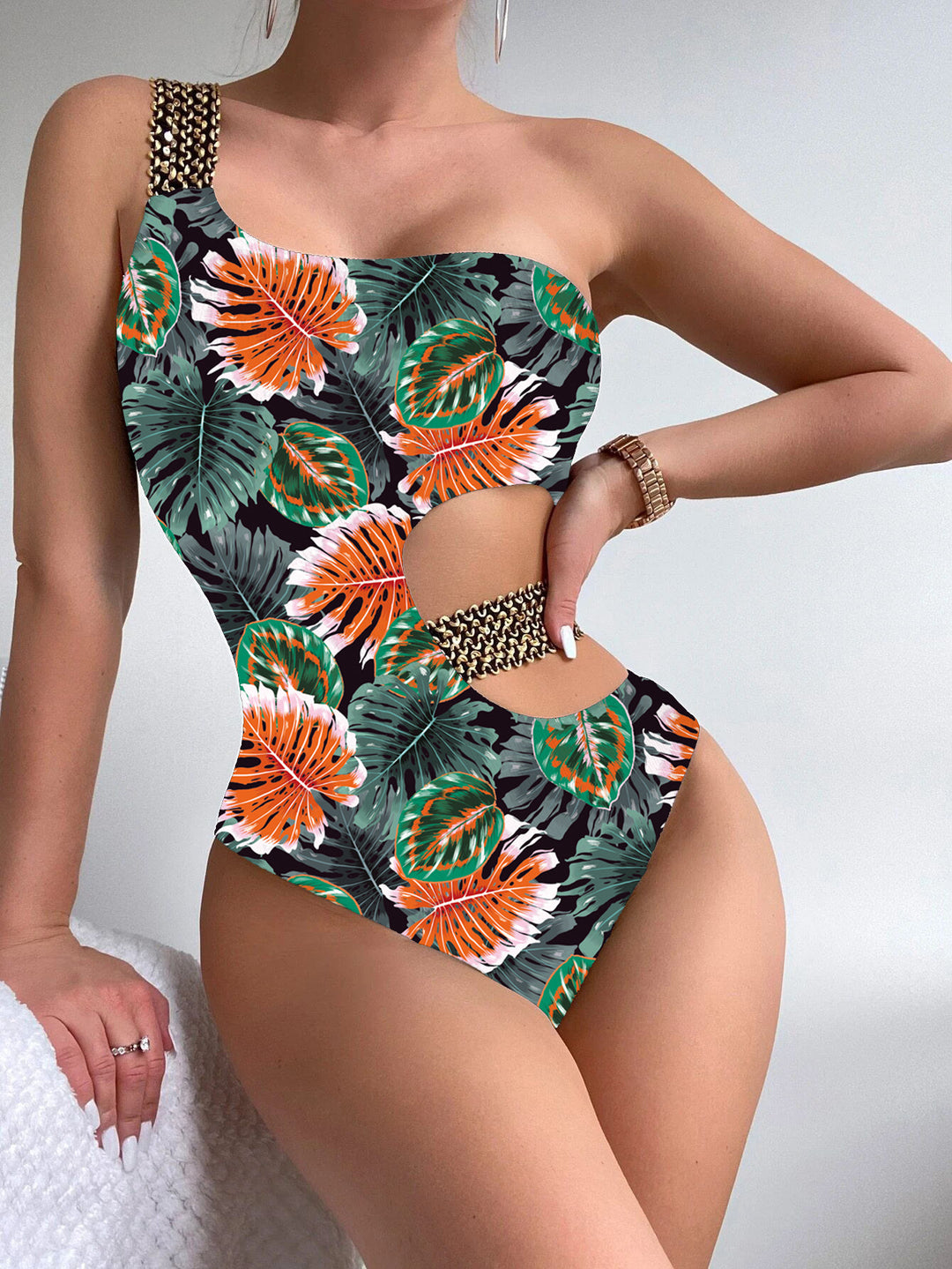 Women One-Piece Designer Swimsuit with Asymmetrical Cut and Fashionable Straps Mune Fashion