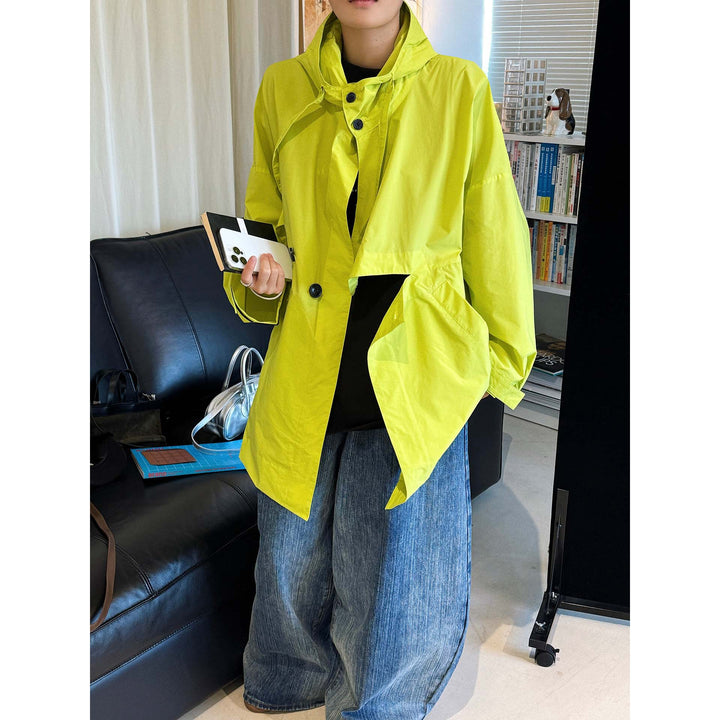 Ladies Oversize Rain Parka with Hood, High Stand Collar and Concealed Button Placket Mune Fashion