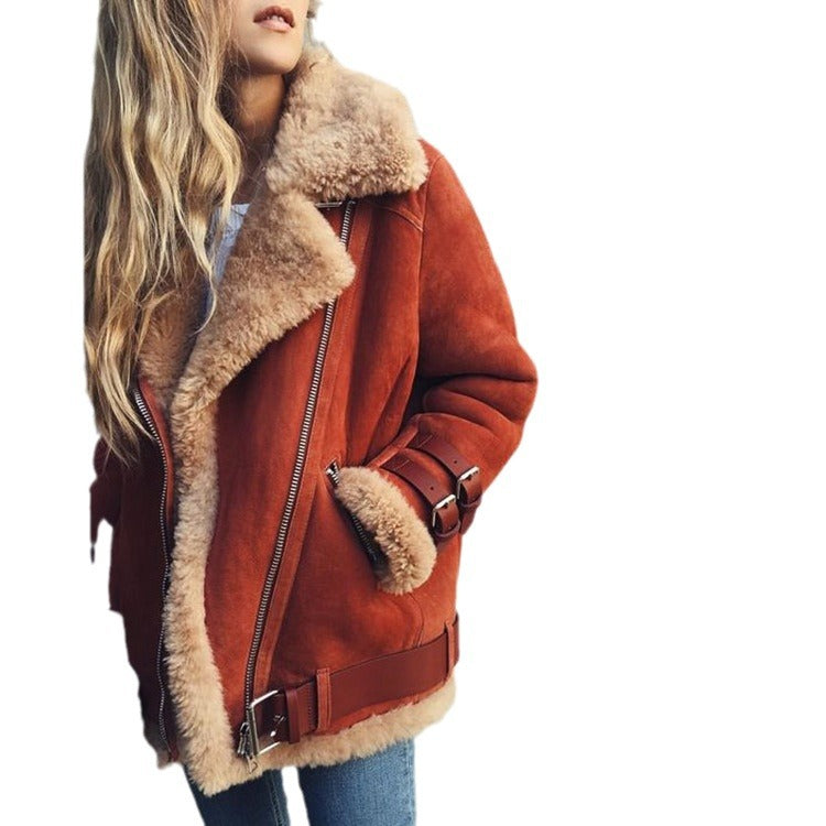 Women's short jacket in pilot style with contrasting fur collar and adjustable buckles Mune Fashion