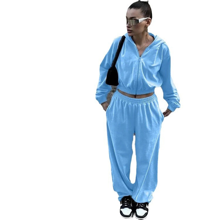 Women's velvet training suit two-piece with cropped hoodie and high waist jogger pants Mune Fashion
