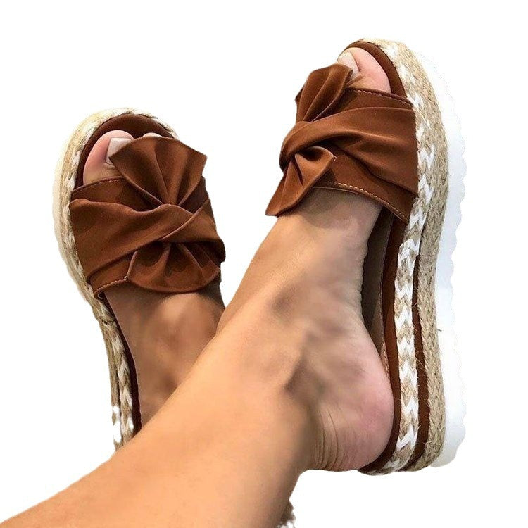 Damen Schlupf-Plateaupantoletten mit dekorativem Knotendetail und profilierter Gummisohle Mune Fashion