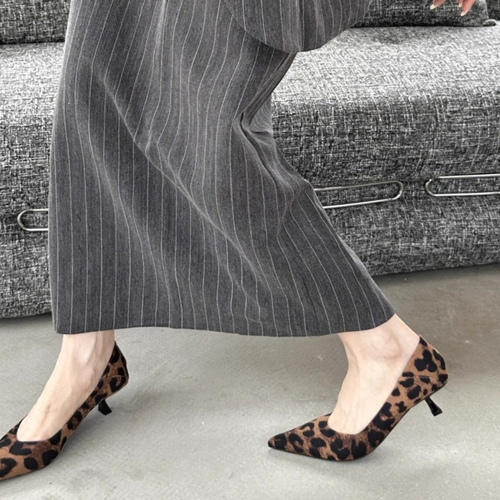Women's minimalist pointed toe leather look pumps with ergonomic low heel Mune Fashion