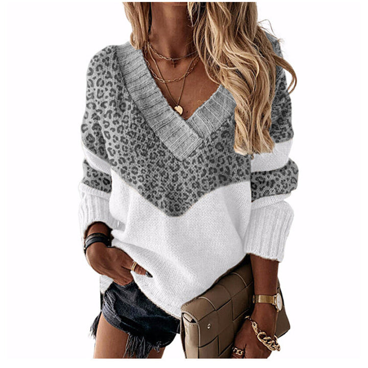 Women’s V-neck knitted pullover with chevron pattern and oversized fit Mune Fashion