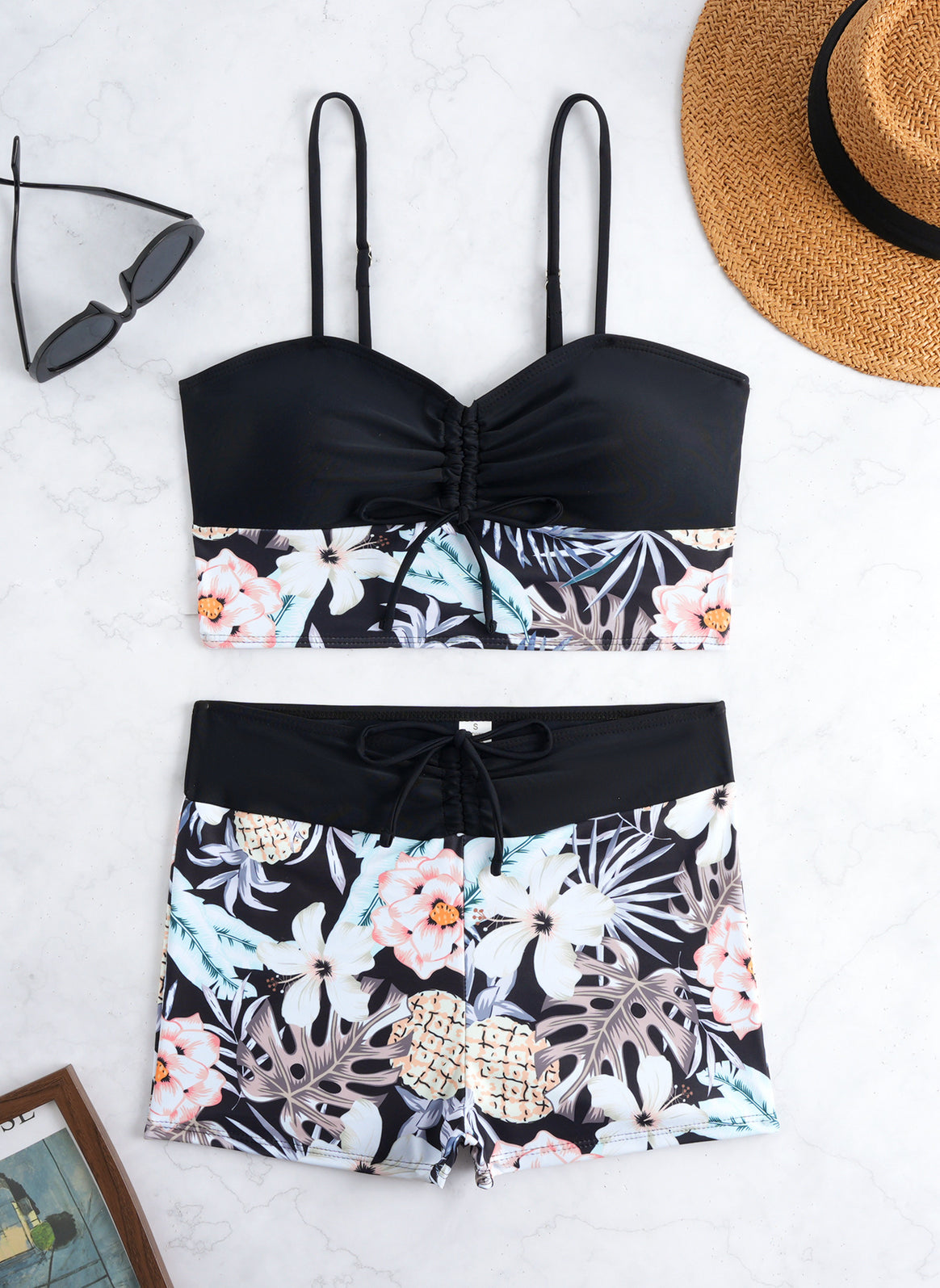 Women's bikini set with fashionable gathering and high-waisted shorts Mune Fashion