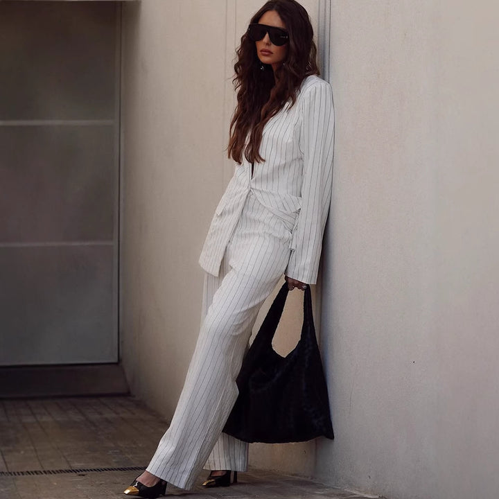 Women's Two-Piece Pinstripe Suit Set with Oversized Blazer and Wide Pleated Trousers Mune Fashion