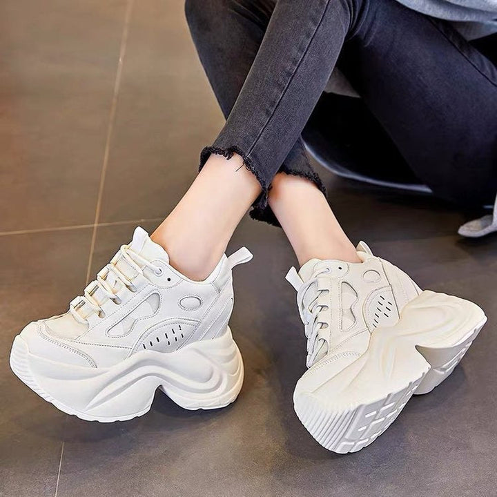 Women sporty chunky sneakers with extra large platform sole Mune Fashion
