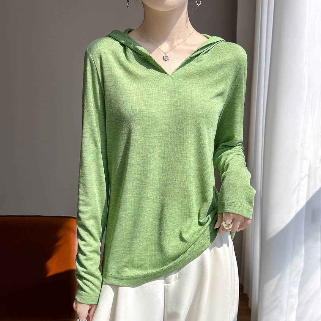 Women Light Hoodie with V-neck and Fine Jersey Mune Fashion