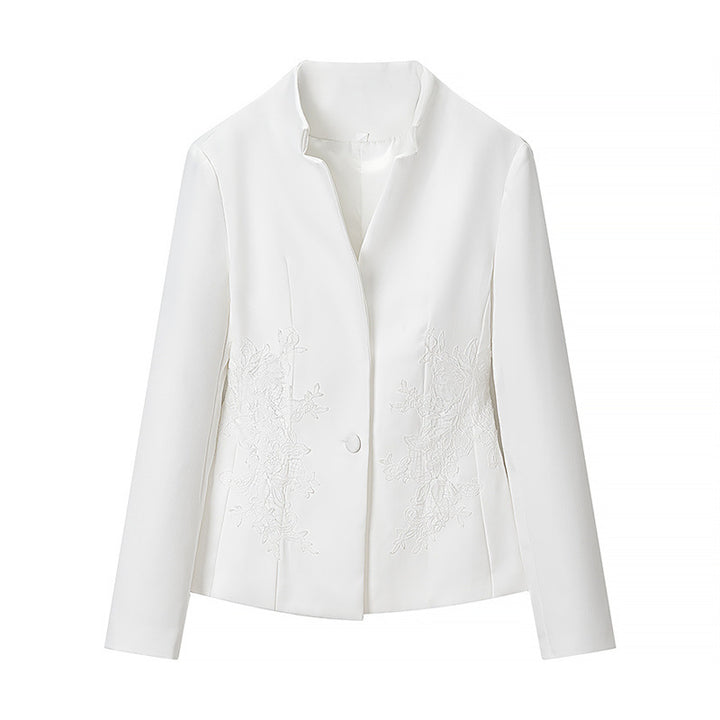 Women's tailored short blazer with standing collar and floral tone-on-tone embroidery Mune Fashion
