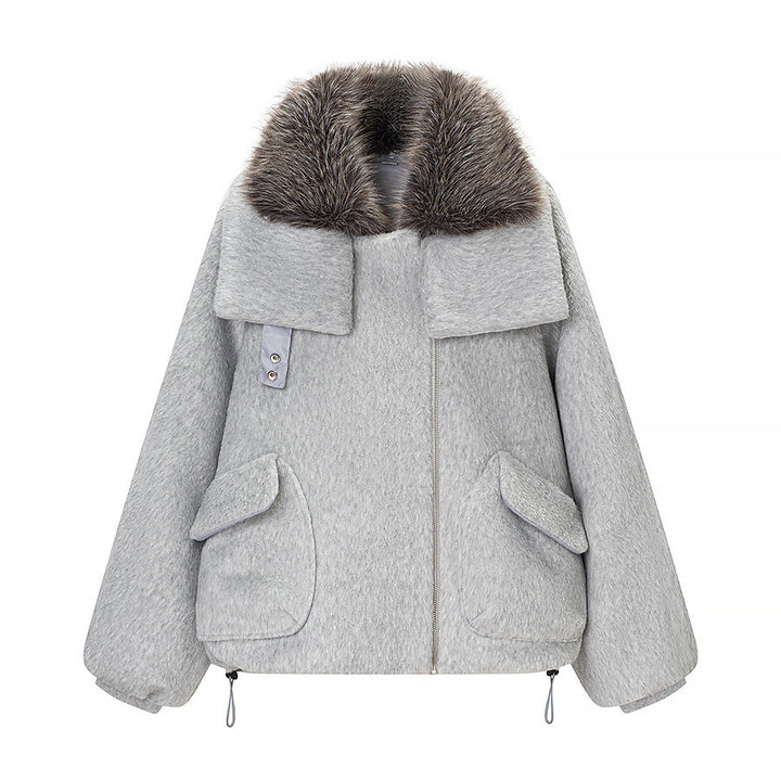 Women's short jacket made of faux fur in oversized cut with voluminous faux fur collar Mune Fashion