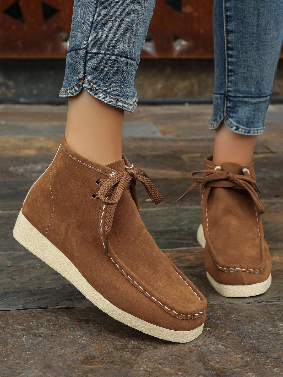 Women's ankle-high lace-up boots with moccasin seam, soft insole and crepe sole Mune Fashion