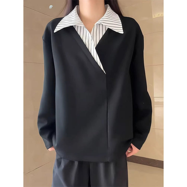 Men's Oversized Sweater with Integrated Shirt Collar and V-Overlap Sleeve