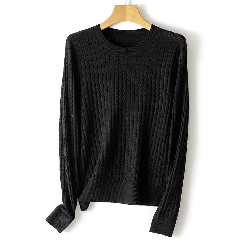 Women's fine knit sweater with cable knit pattern and round neckline Mune Fashion