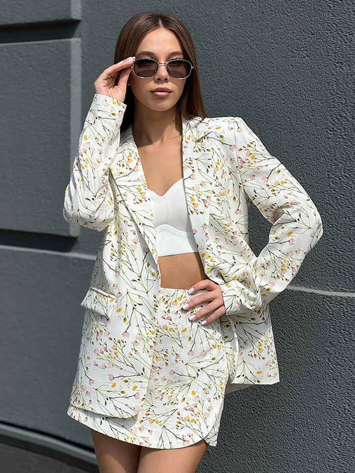 Women Floral Blazer and Mini Skirt Set made of textured Cotton Blend Mune Fashion