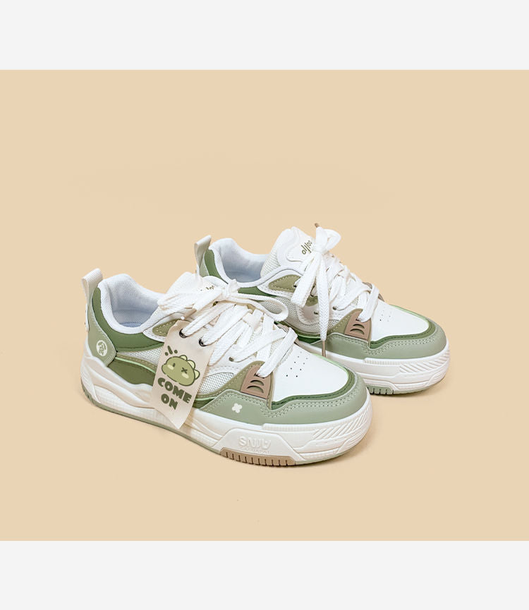 Women's sporty sneakers with trendy design and breathable upper material Mune Fashion