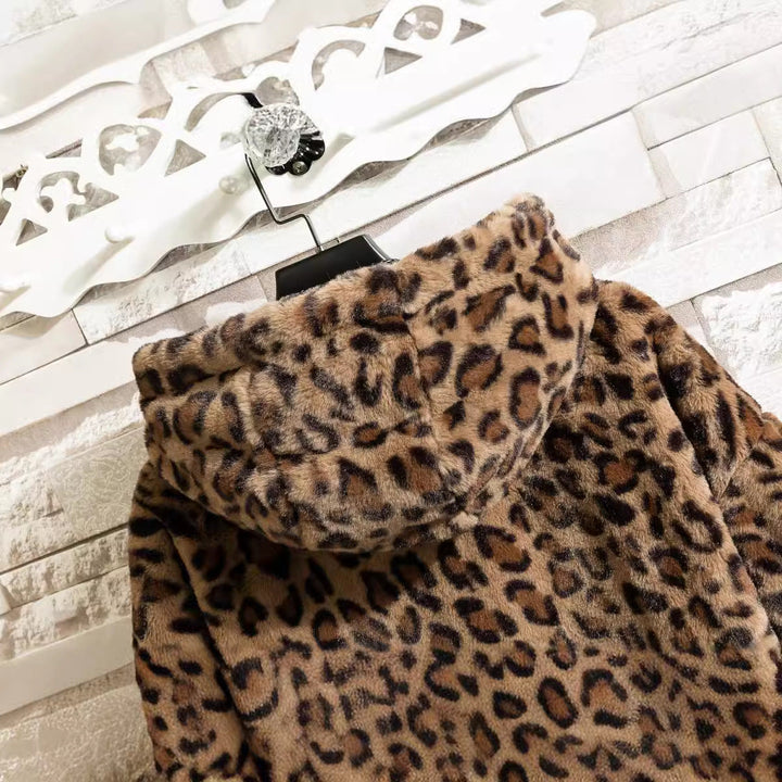 Women Cuddly Fleece Jacket with Leopard Pattern and Hood Mune