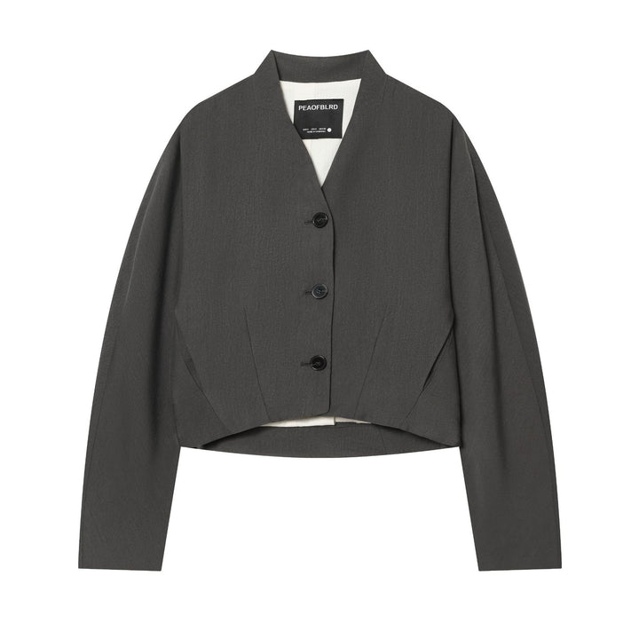 Women's tailored cropped blazer with V-neck, designer seam shaping and three-button closure Mune Fashion