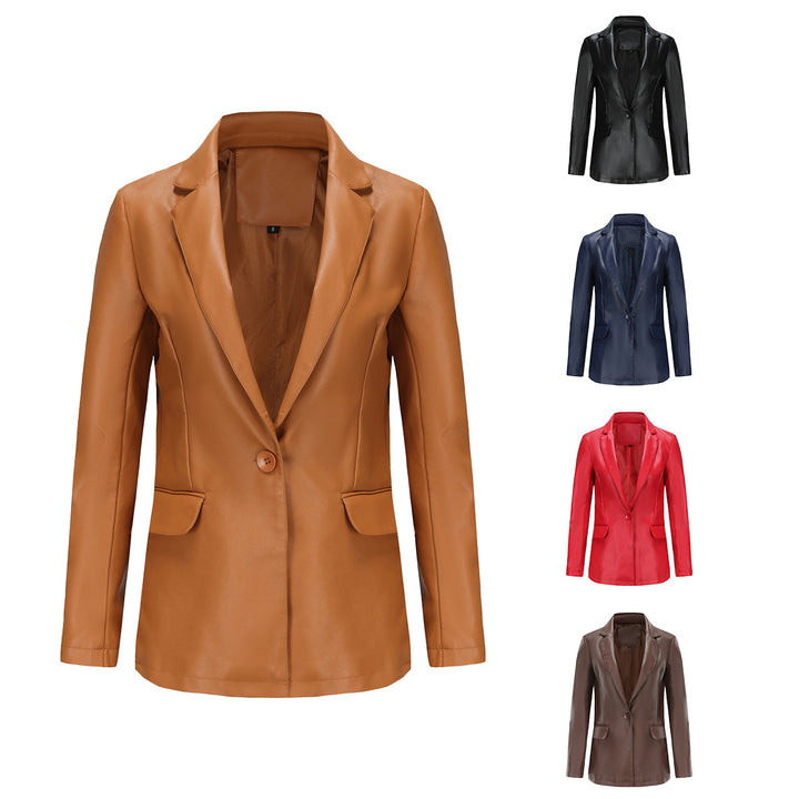 Women's fitted blazer made of faux leather with notch collar and flap pockets Mune Fashion