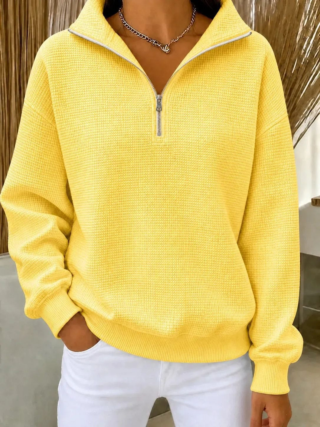 Women's Quilted Fleece Pullover with Half Zipper and Stand-Up Collar Mune Fashion