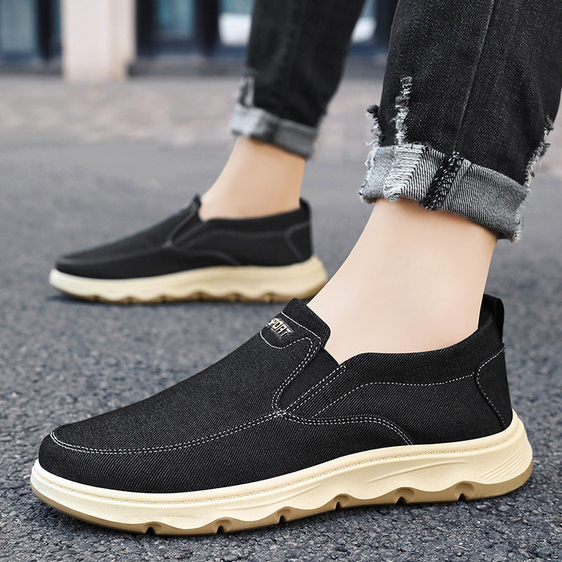 Men's lightweight breathable canvas slip-on casual shoe with elastic entry and cushioned lightweight sole Mune Fashion