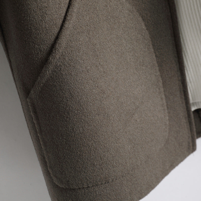 Men's Elegant Short Jacket made of Wool Blend with Stand-Up Collar, Concealed Zipper, and Shaped Insert Pockets Mune Fashion