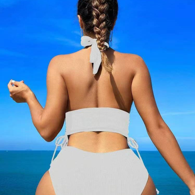 Ladies bikini set with adjustable halter neck and high leg cut Mune Fashion