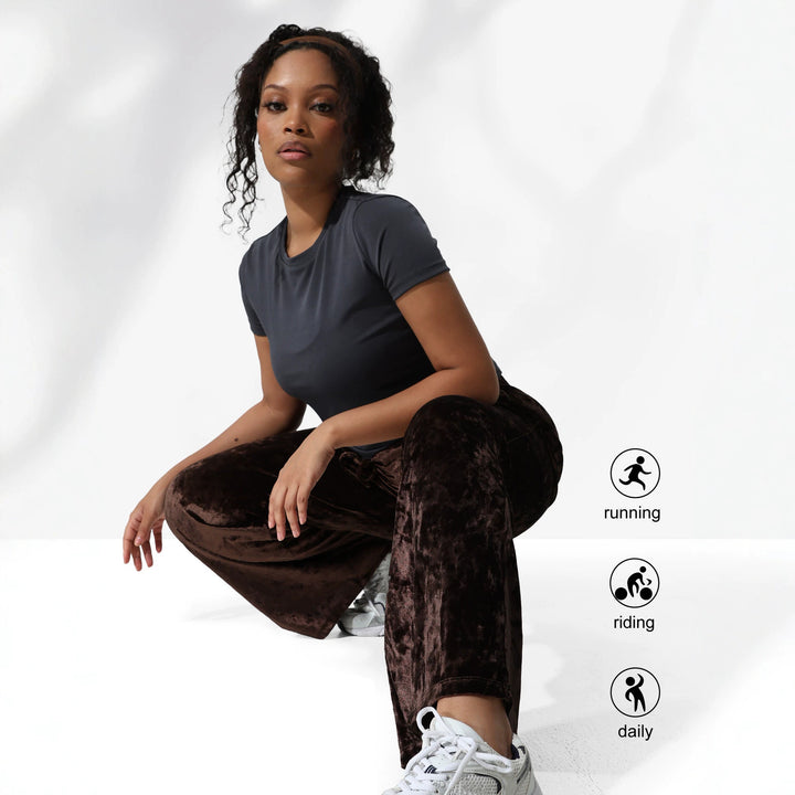 Ladies velour pants with wide leg, drawstring and side pockets Mune Fashion