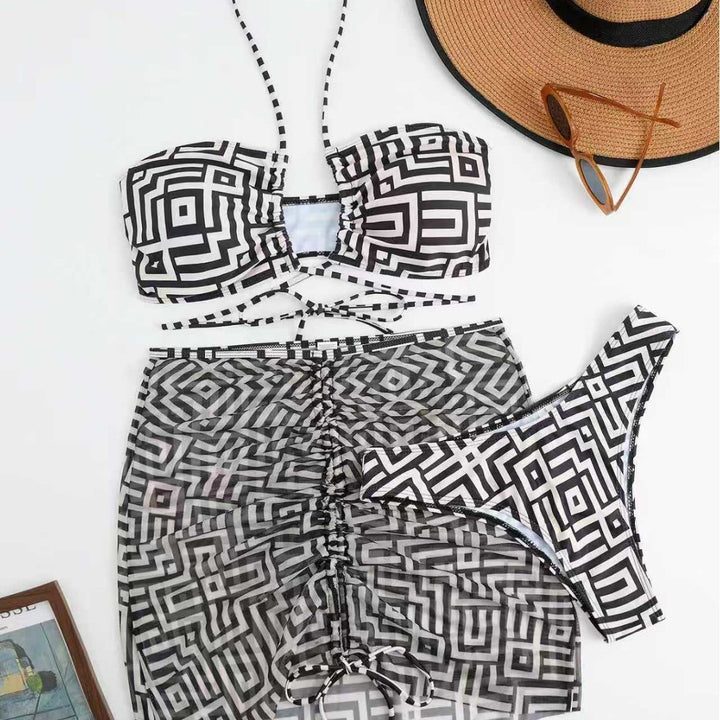 Women's Stylish Bikini Set with Ruffles and Tying Overlay Mune Fashion