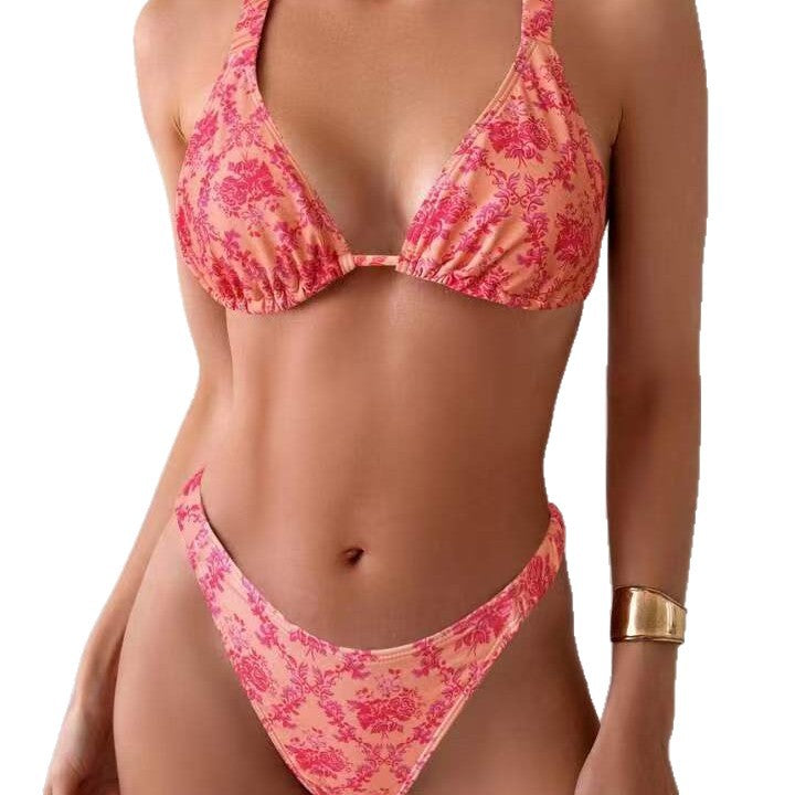 Women Triangle Bikini with Decorative Ruffles Mune Fashion