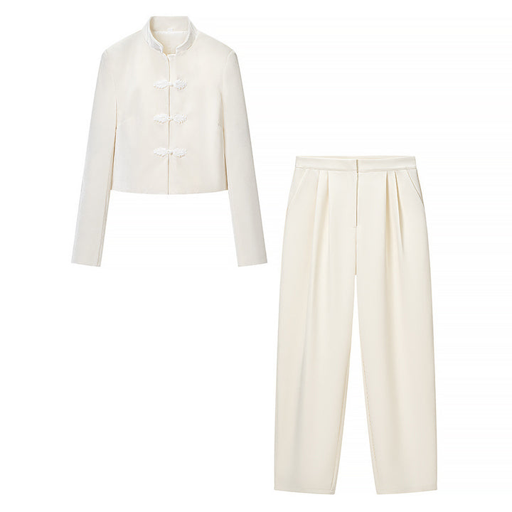Women's tailored short Mandarin jacket with stand-up collar and decorative knot fastenings Mune Fashion