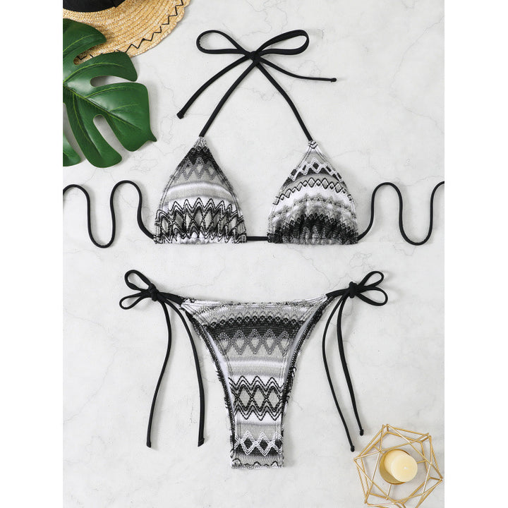 Ladies Triangle Bikini with Colorful Pattern Mune Fashion