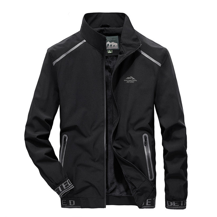 Men's performance softshell jacket with warming fleece lining, wind and water-repellent membrane, and reflective accents Mune Fashion