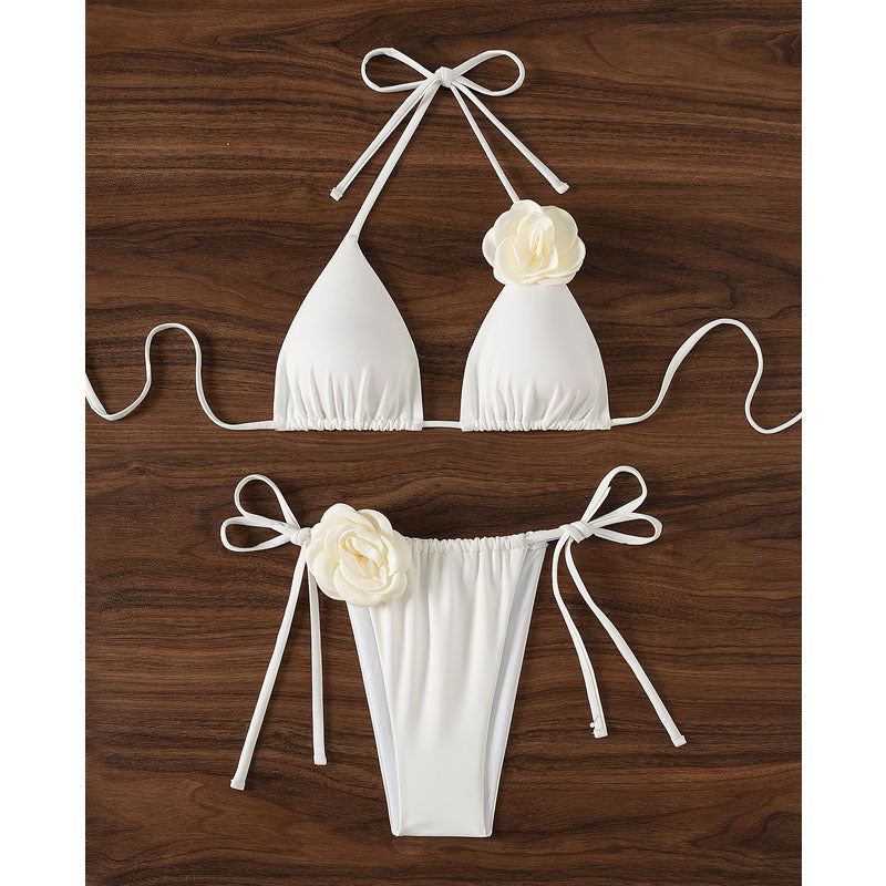 Women's triangle bikini with decorative ruffles and adjustable straps Mune Fashion