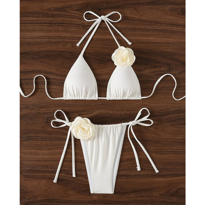Women's triangle bikini with decorative ruffles and adjustable straps Mune Fashion