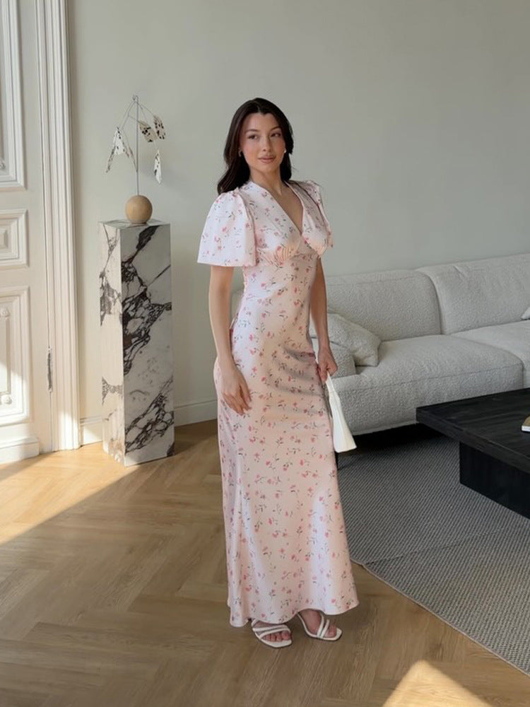 Women's maxi dress with floral satin look, fitted silhouette and short puff sleeves Mune Fashion