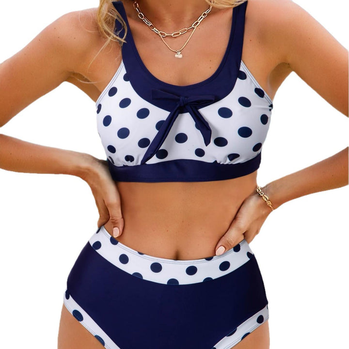 Ladies High-Waisted Bikini with Fashionable Polka Dot Pattern Mune Fashion