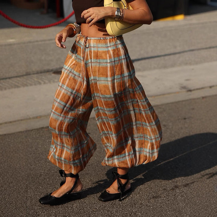 Women wide plaid harem pants with elastic waistband, drawstring & gathered ankle cuffs Mune Fashion