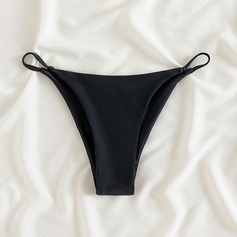 Women’s bikini brief with fine embellishments Mune Fashion