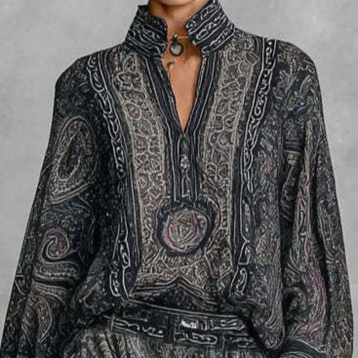 Women Flowing Boho Two-Piece Set with Loose Tunic and Harem Pants in Paisley Design Mune Fashion