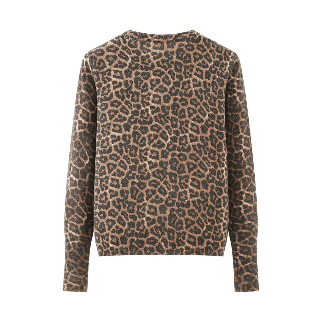 Ladies fine knit cardigan with leopard print, round neck and continuous button placket Mune Fashion