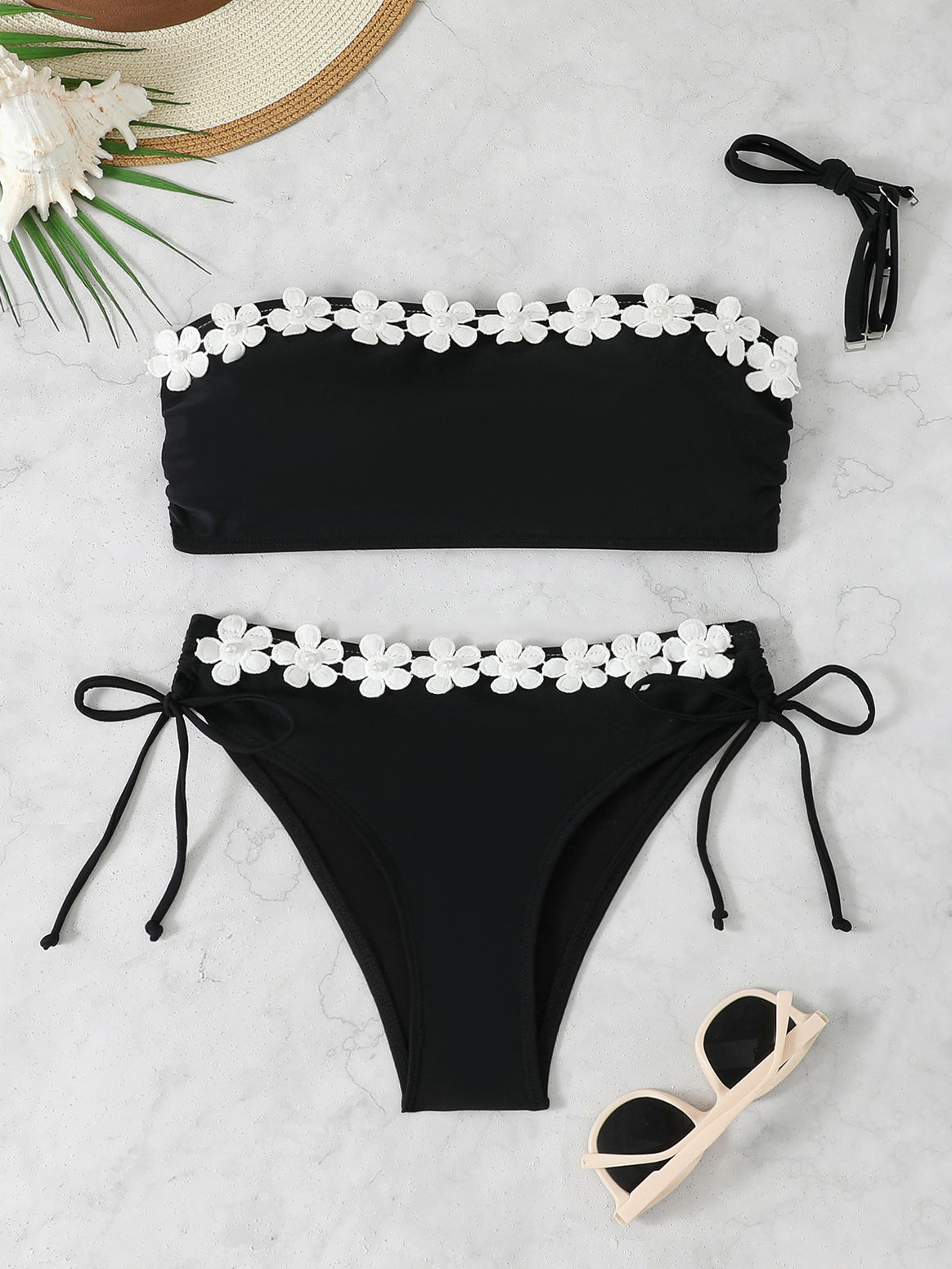 Women's bandeau bikini with feminine floral appliqués and adjustable straps Mune Fashion