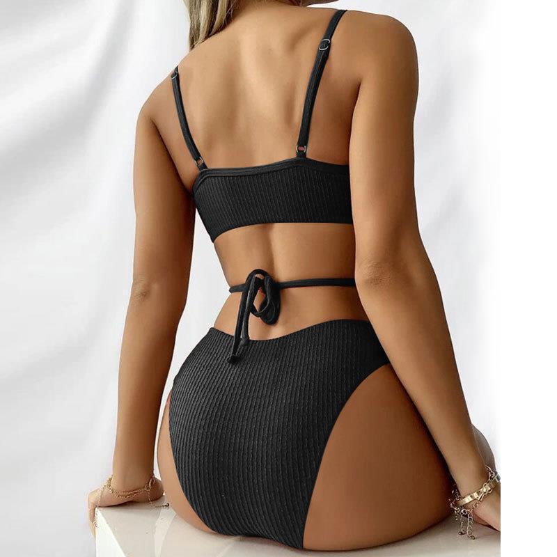 Women's Two-Piece Bikini Set with Elaborate Cut Mune Fashion