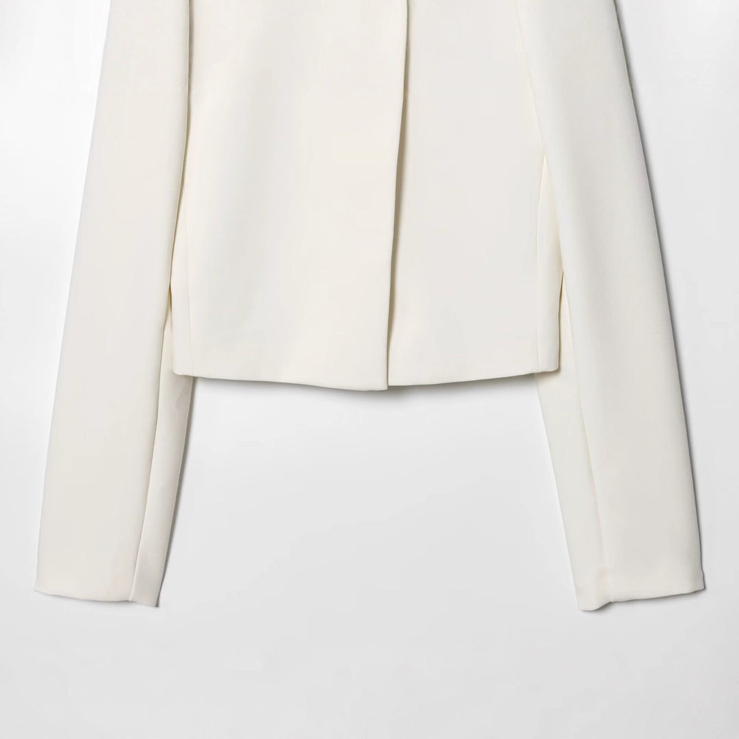 Women's short blazer with stand-up collar and asymmetric button placket Mune Fashion
