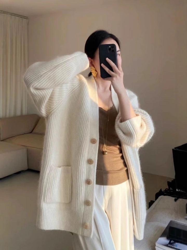 Women Long Oversized Cardigan made of soft ribbed knit with wooden button placket Mune Fashion