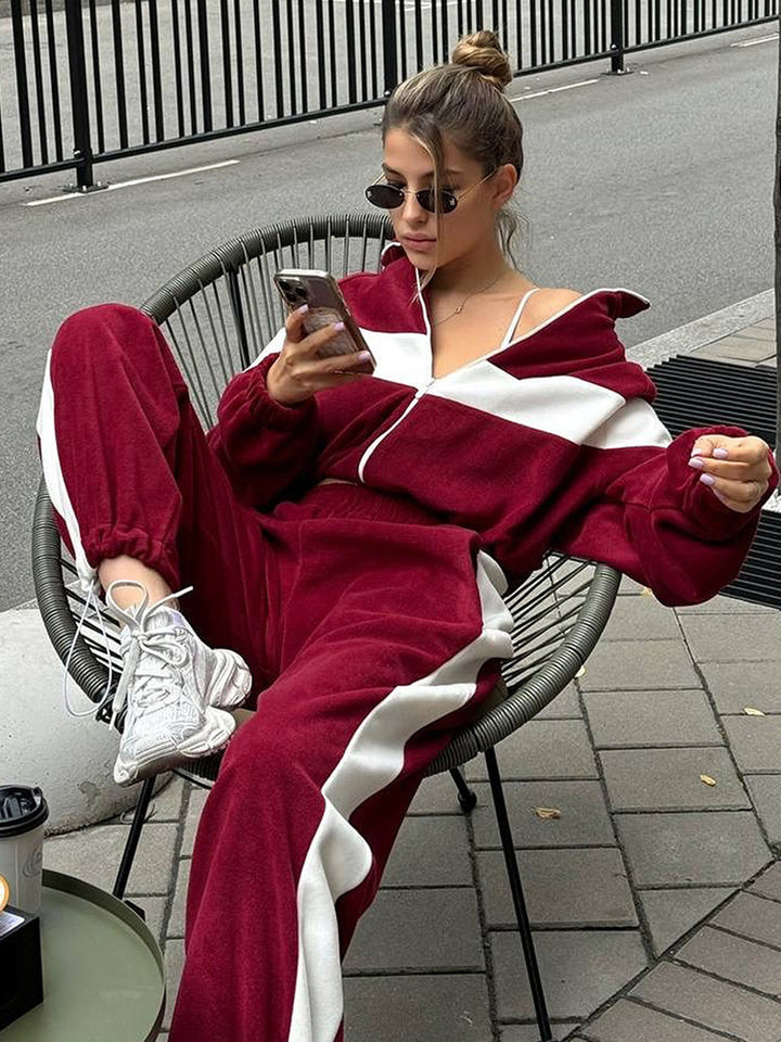 Women's cozy fleece tracksuit with zip jacket and elastic cuffs Mune Fashion