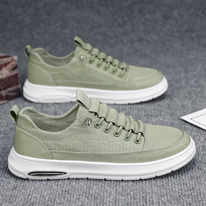 Men's Lightweight Sneakers with Low Cut, Embossed Pattern, Air-Cushioned Sole and Padded Entry Mune Fashion