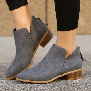 Women's metallic ankle boots with pointed toe, back zipper and low block heel Mune Fashion
