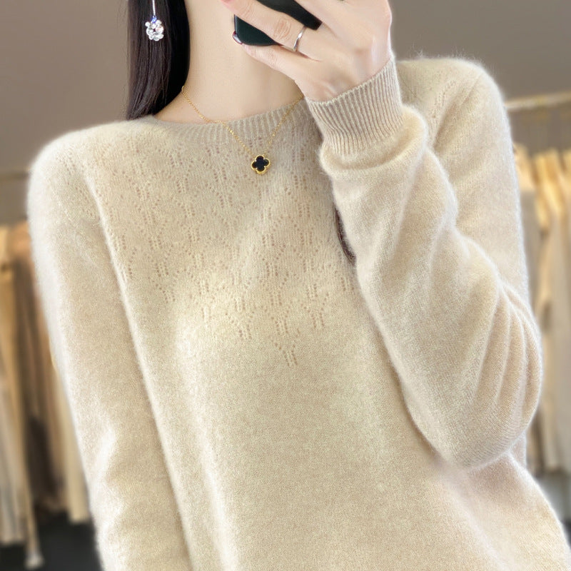Women Cozy Midweight Round Neck Sweater made of Angora Blend with fine pile and narrow cuff Mune Fashion
